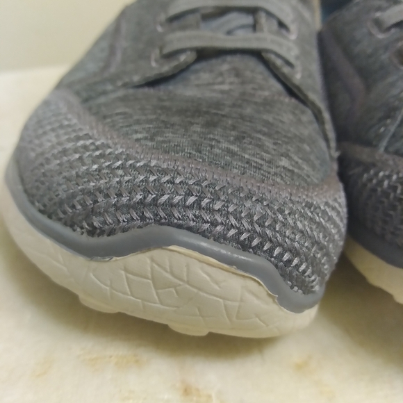 Womens SKETCHERS Gray Slip-On  Shoes Size 7.5 - Picture 8 of 16